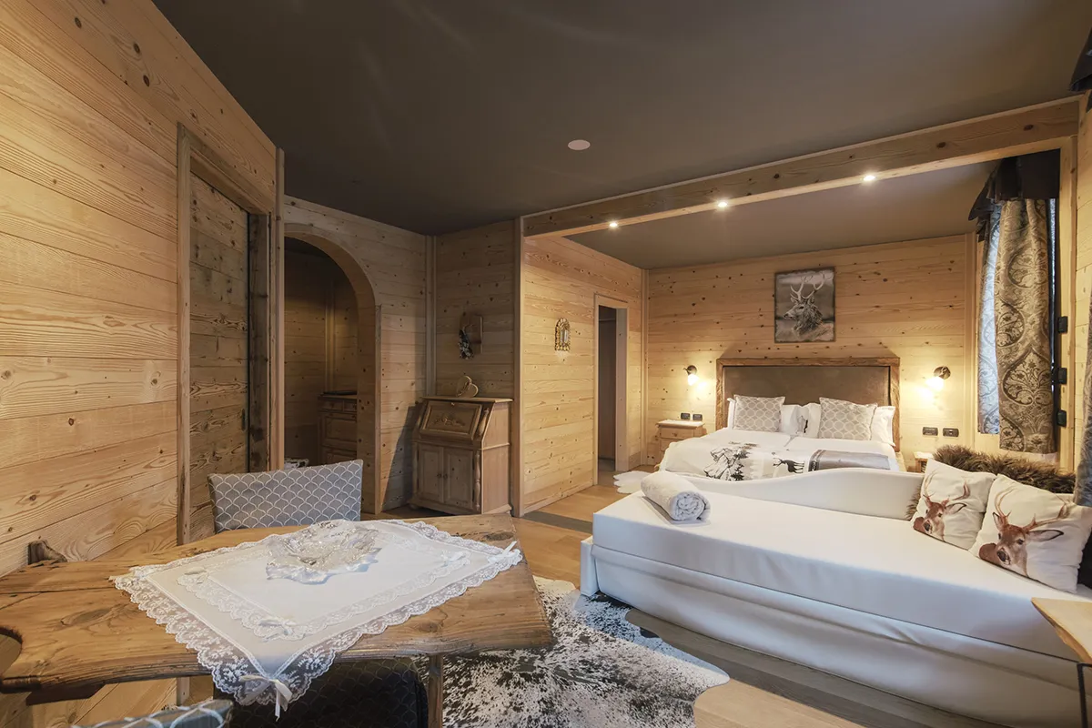 camera-romantik-elegance-hotel-astoria