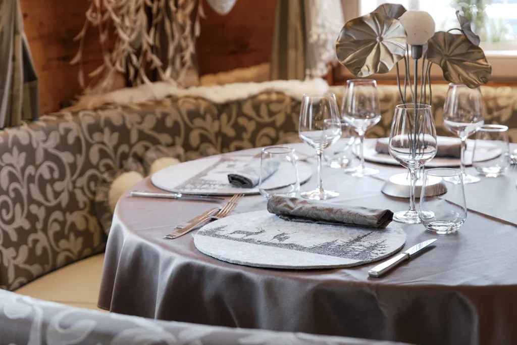 tavolo-ristorante-hotel-astoria